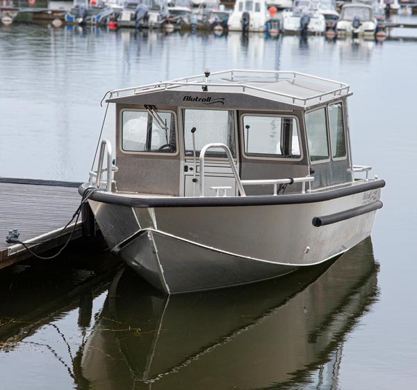 Alutroll 630 Cabin hytillinen alumiinivene